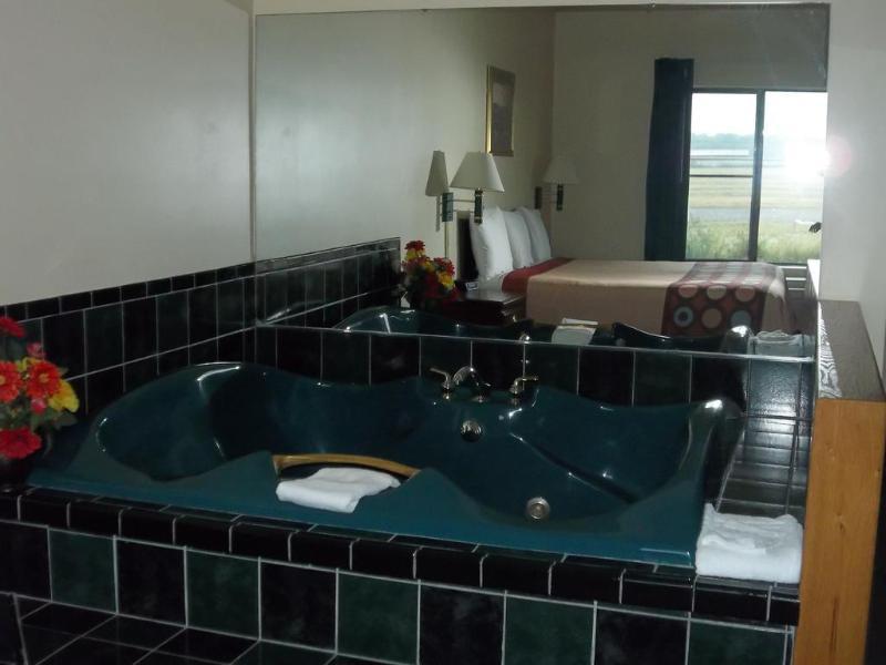 Motel Super 8 By Wyndham Jackson Extérieur photo